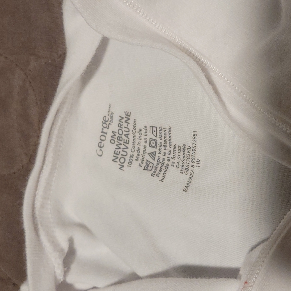 ✨️3/$10✨️ George newborn plan white sleeper. - Picture 2 of 2